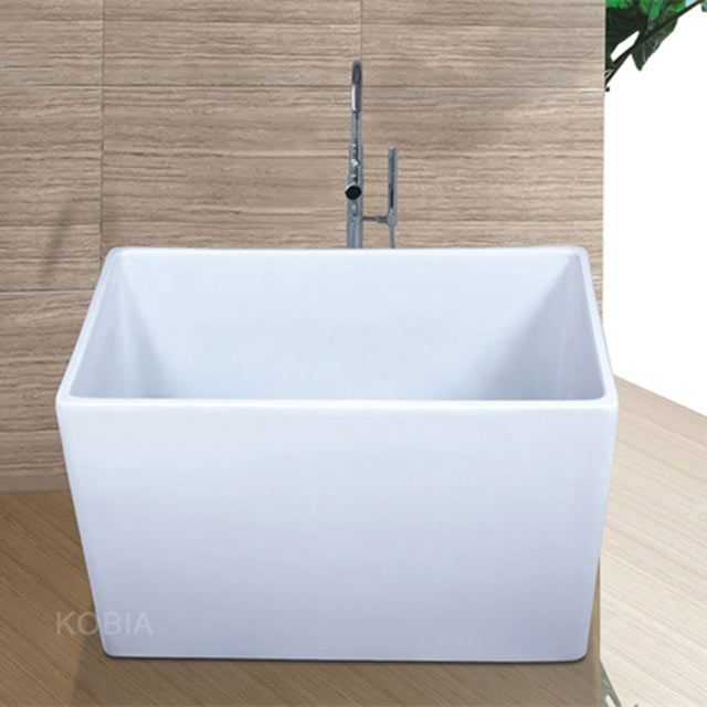 small bathtub manufacturer