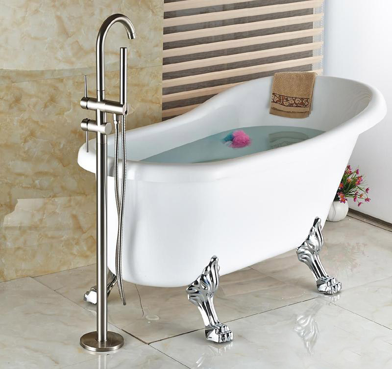 chrome plated freestanding tub faucet