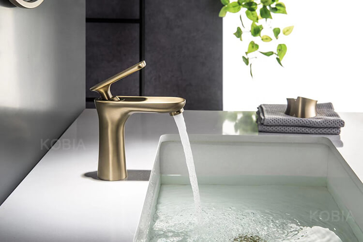 Single Handle Bathroom Faucet