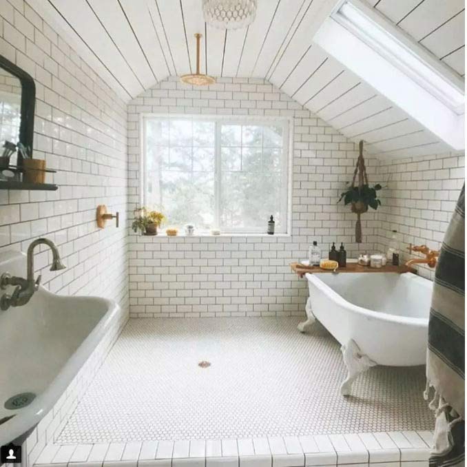 Bathroom Tub