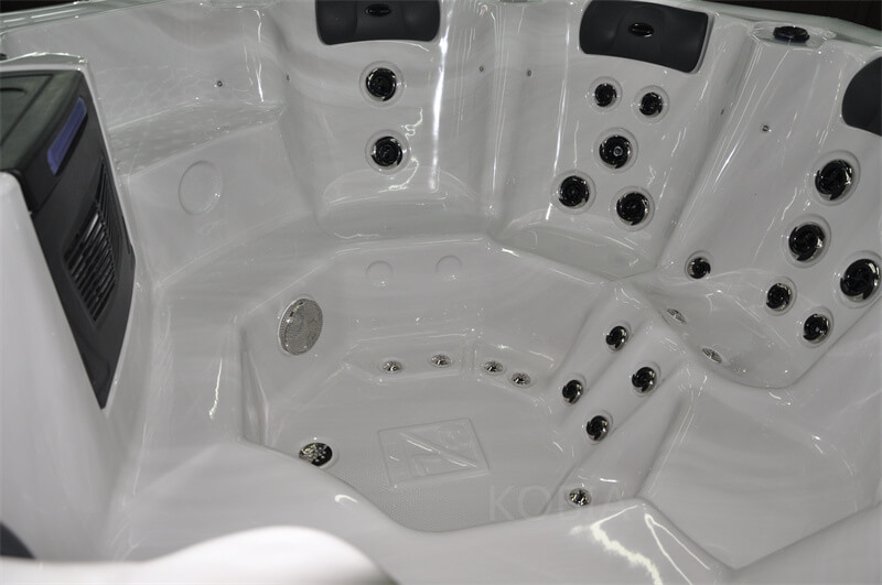 Whirlpool Bathtub