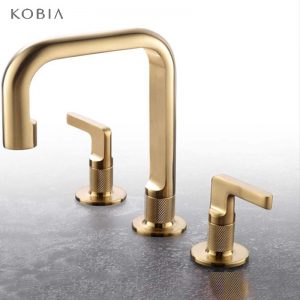 2-Handle Bath Faucet Deck Mount Bathroom Mixer Faucet Widespread Brushed Gold Sink Faucet